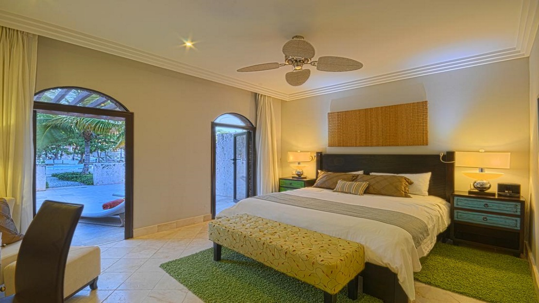 Deluxe One Bedroom Suite